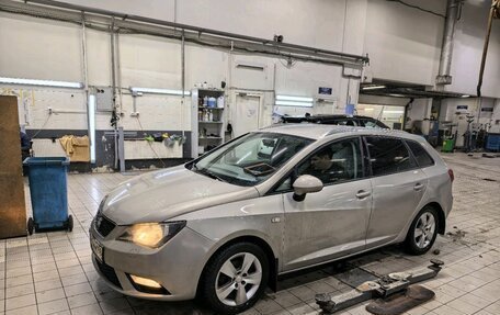 SEAT Ibiza IV рестайлинг 2, 2013 год, 640 000 рублей, 2 фотография