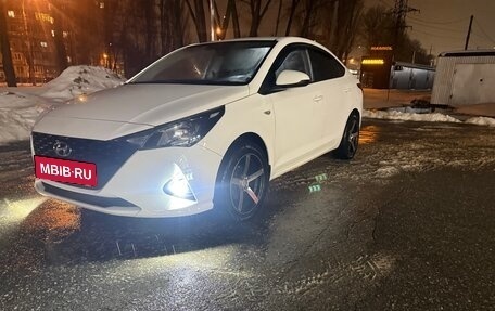 Hyundai Solaris II рестайлинг, 2020 год, 1 250 000 рублей, 1 фотография