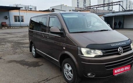 Volkswagen Multivan T5, 2012 год, 2 220 000 рублей, 2 фотография