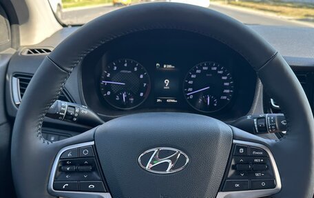 Hyundai Solaris II рестайлинг, 2021 год, 2 200 000 рублей, 11 фотография