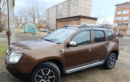 Renault Duster I рестайлинг, 2012 год, 915 000 рублей, 2 фотография