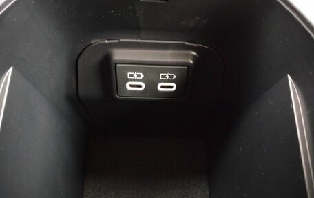 Toyota RAV4, 2025 год, 4 250 000 рублей, 14 фотография