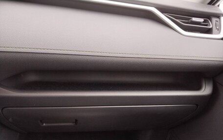 Toyota RAV4, 2025 год, 4 250 000 рублей, 18 фотография