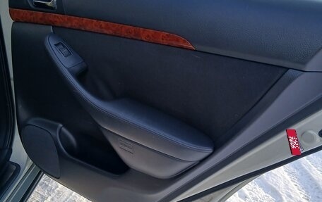 Toyota Avensis III рестайлинг, 2005 год, 780 000 рублей, 18 фотография