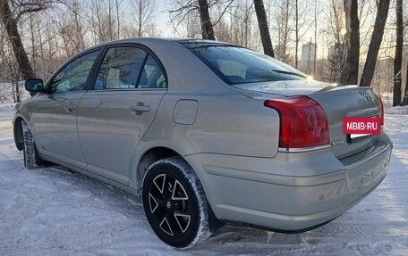 Toyota Avensis III рестайлинг, 2005 год, 780 000 рублей, 7 фотография