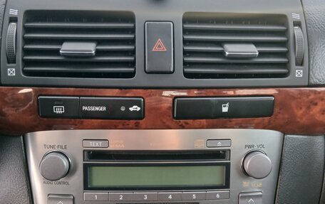 Toyota Avensis III рестайлинг, 2005 год, 780 000 рублей, 34 фотография