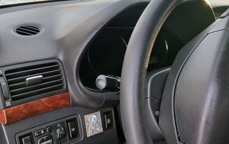 Toyota Avensis III рестайлинг, 2005 год, 780 000 рублей, 32 фотография