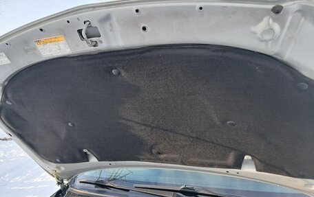 Toyota Avensis III рестайлинг, 2005 год, 780 000 рублей, 40 фотография