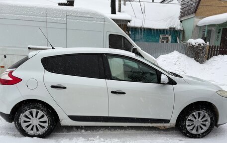 Renault Megane III, 2010 год, 560 000 рублей, 2 фотография