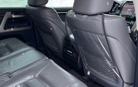 Toyota Land Cruiser 200, 2008 год, 3 300 000 рублей, 12 фотография