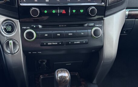 Toyota Land Cruiser 200, 2008 год, 3 300 000 рублей, 28 фотография