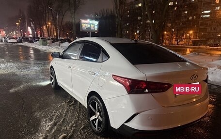 Hyundai Solaris II рестайлинг, 2020 год, 1 250 000 рублей, 11 фотография