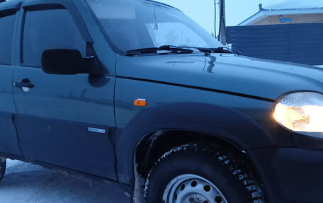 Chevrolet Niva I рестайлинг, 2010 год, 495 000 рублей, 4 фотография