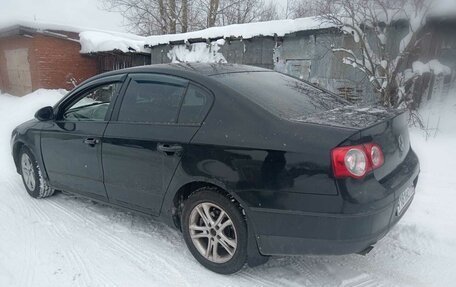 Volkswagen Passat B6, 2006 год, 300 000 рублей, 2 фотография