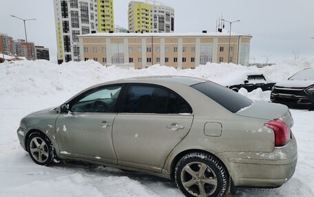 Toyota Avensis III рестайлинг, 2003 год, 700 000 рублей, 4 фотография