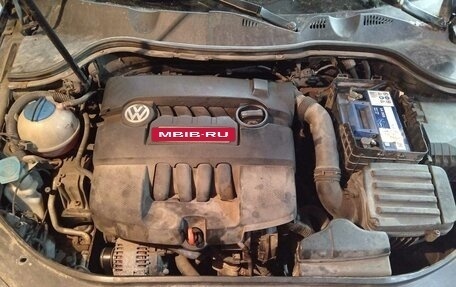 Volkswagen Passat B6, 2006 год, 300 000 рублей, 10 фотография