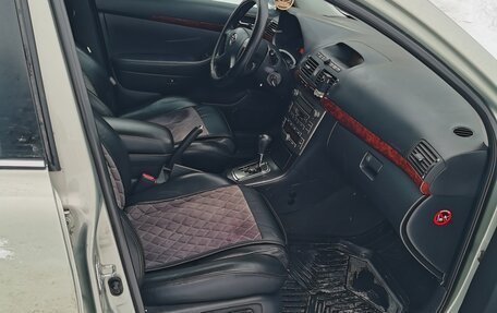 Toyota Avensis III рестайлинг, 2003 год, 700 000 рублей, 6 фотография