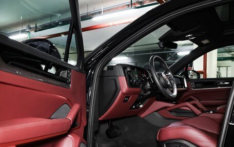 Porsche Cayenne III, 2025 год, 18 600 000 рублей, 12 фотография