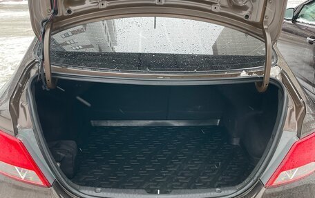 Hyundai Solaris II рестайлинг, 2015 год, 1 100 000 рублей, 4 фотография