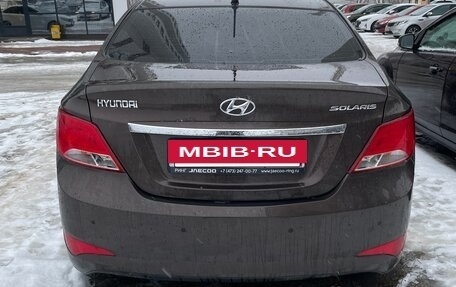 Hyundai Solaris II рестайлинг, 2015 год, 1 100 000 рублей, 3 фотография