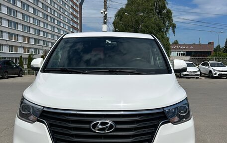 Hyundai H-1 II рестайлинг, 2021 год, 3 050 000 рублей, 1 фотография