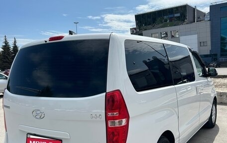 Hyundai H-1 II рестайлинг, 2021 год, 3 050 000 рублей, 3 фотография