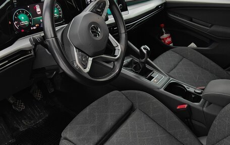 Volkswagen Golf VIII, 2021 год, 2 350 000 рублей, 17 фотография