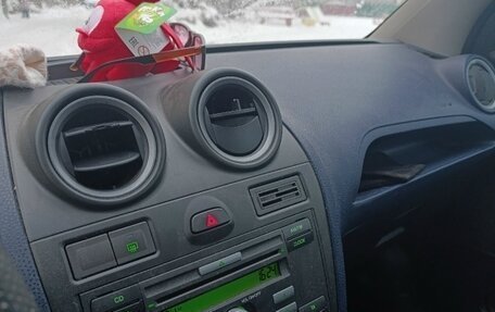 Ford Fiesta, 2007 год, 180 000 рублей, 18 фотография