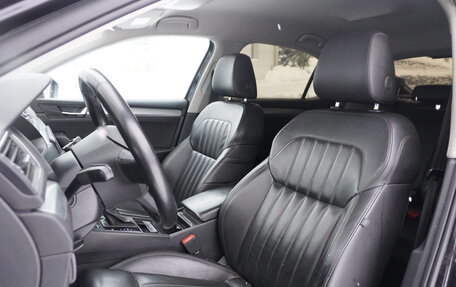 Skoda Superb III рестайлинг, 2018 год, 1 750 000 рублей, 4 фотография