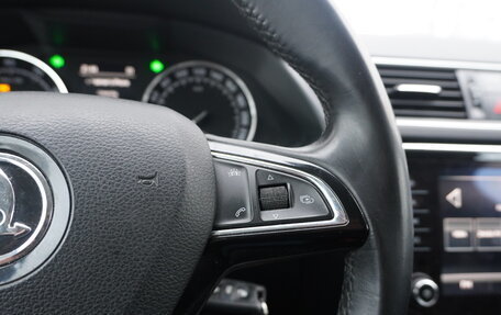 Skoda Superb III рестайлинг, 2018 год, 1 750 000 рублей, 13 фотография