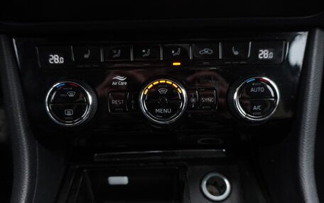 Skoda Superb III рестайлинг, 2018 год, 1 750 000 рублей, 18 фотография