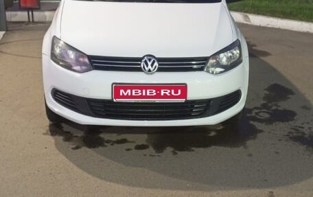 Volkswagen Polo VI (EU Market), 2011 год, 500 000 рублей, 1 фотография
