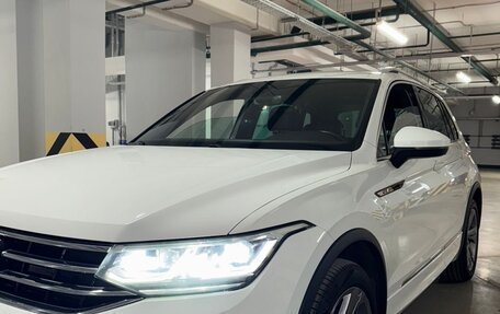 Volkswagen Tiguan II, 2021 год, 2 600 000 рублей, 1 фотография