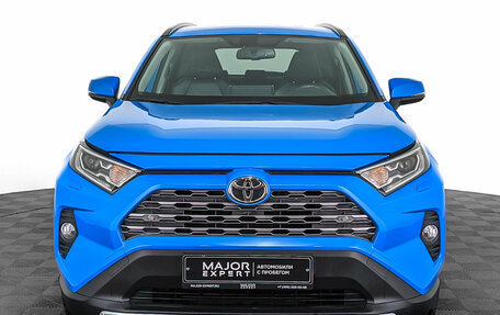 Toyota RAV4, 2021 год, 3 620 000 рублей, 2 фотография
