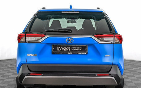 Toyota RAV4, 2021 год, 3 620 000 рублей, 7 фотография