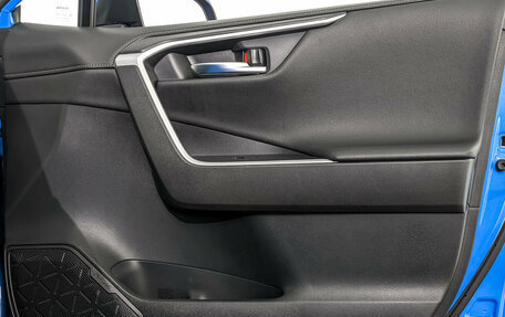 Toyota RAV4, 2021 год, 3 620 000 рублей, 24 фотография