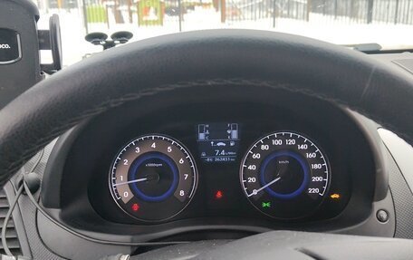 Hyundai Solaris II рестайлинг, 2014 год, 999 999 рублей, 12 фотография