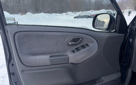 Suzuki Grand Vitara, 2001 год, 560 000 рублей, 21 фотография