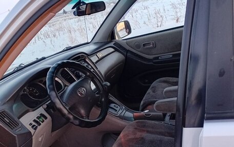 Toyota Highlander III, 2002 год, 950 000 рублей, 9 фотография