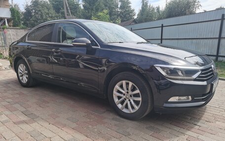 Volkswagen Passat B8 рестайлинг, 2017 год, 1 800 000 рублей, 4 фотография