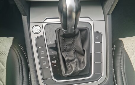 Volkswagen Passat B8 рестайлинг, 2017 год, 1 800 000 рублей, 10 фотография