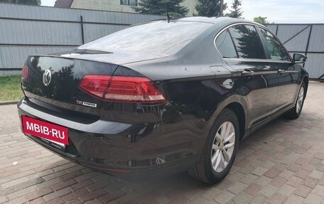 Volkswagen Passat B8 рестайлинг, 2017 год, 1 800 000 рублей, 5 фотография