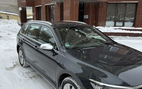 Volkswagen Passat B8 рестайлинг, 2020 год, 3 350 000 рублей, 4 фотография