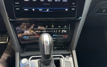 Volkswagen Passat B8 рестайлинг, 2020 год, 3 350 000 рублей, 23 фотография