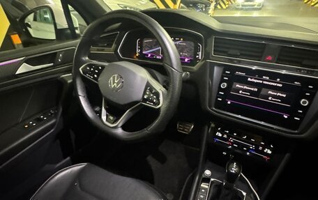 Volkswagen Tiguan II, 2021 год, 2 600 000 рублей, 11 фотография