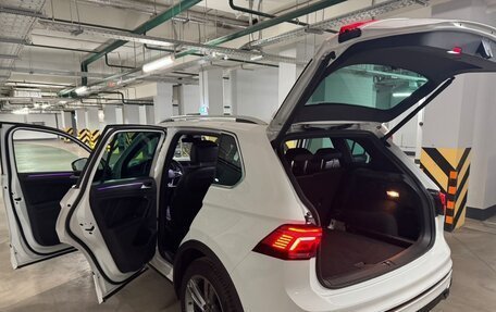 Volkswagen Tiguan II, 2021 год, 2 600 000 рублей, 9 фотография