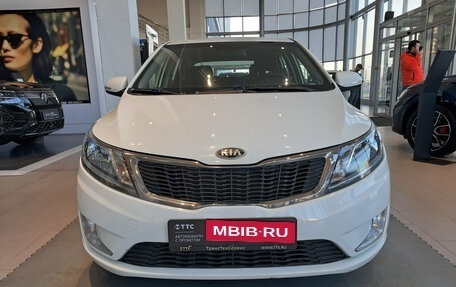 KIA Rio III рестайлинг, 2015 год, 988 000 рублей, 2 фотография
