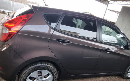 Hyundai Solaris II рестайлинг, 2015 год, 1 070 000 рублей, 1 фотография