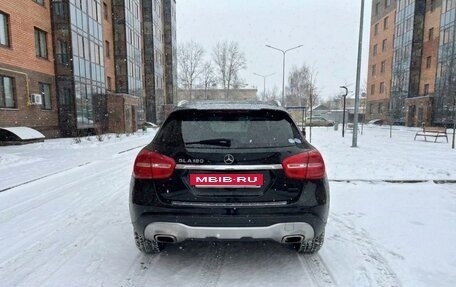 Mercedes-Benz GLA, 2017 год, 1 999 990 рублей, 4 фотография