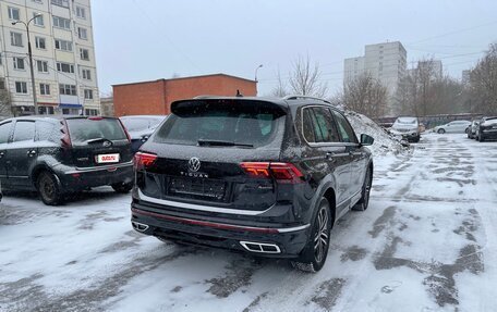 Volkswagen Tiguan II, 2021 год, 4 450 000 рублей, 3 фотография